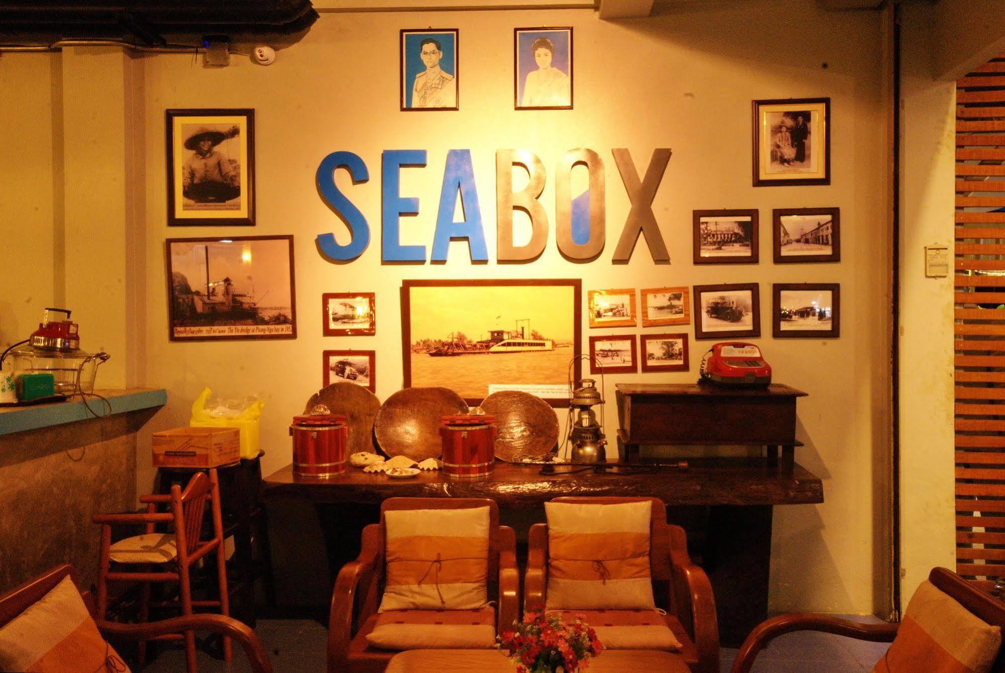 Seabox Khaolak Hostel Khao Lak Bagian luar foto